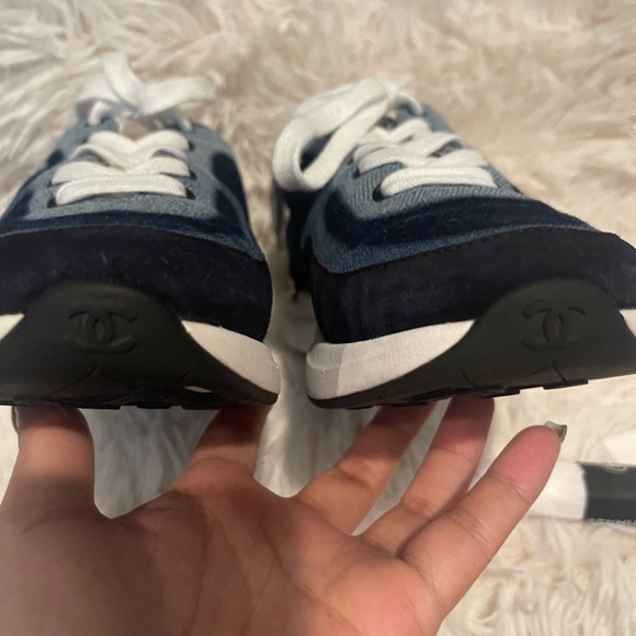 Chanel Sneakers in Denim - Picture 6 of 8